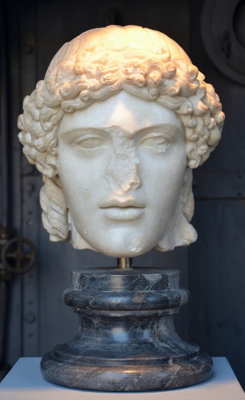 Head of Apollo, Roman copy of a Greek bronze original (460-455 BC).