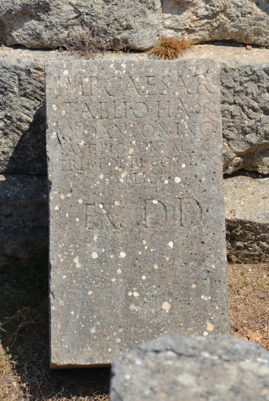 Inscription dedicated to Antoninus Pius in 140 AD.